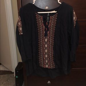 hollister half sleeve shirt